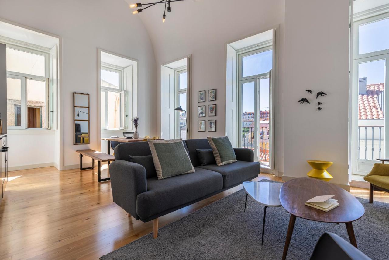 Glamorous 3Bdr Apartment In City Center By Lovelystay Lisbon Bagian luar foto