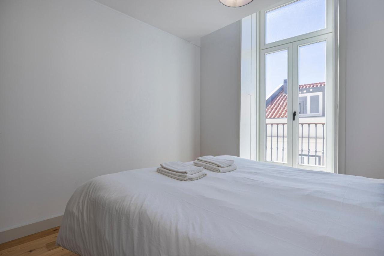 Glamorous 3Bdr Apartment In City Center By Lovelystay Lisbon Bagian luar foto