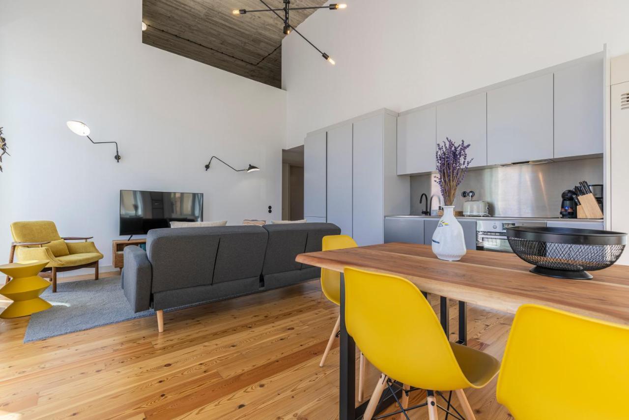 Glamorous 3Bdr Apartment In City Center By Lovelystay Lisbon Bagian luar foto