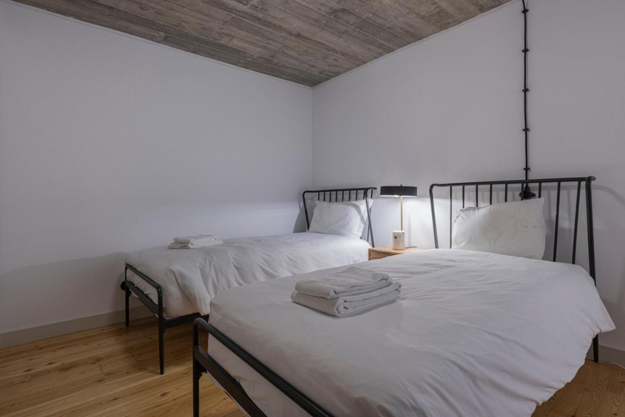 Glamorous 3Bdr Apartment In City Center By Lovelystay Lisbon Bagian luar foto