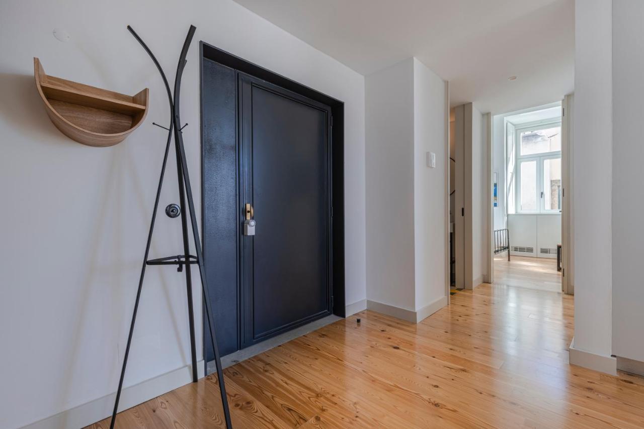 Glamorous 3Bdr Apartment In City Center By Lovelystay Lisbon Bagian luar foto