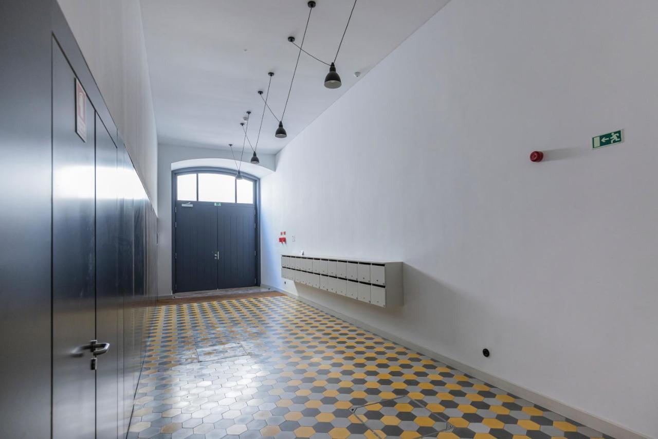 Glamorous 3Bdr Apartment In City Center By Lovelystay Lisbon Bagian luar foto