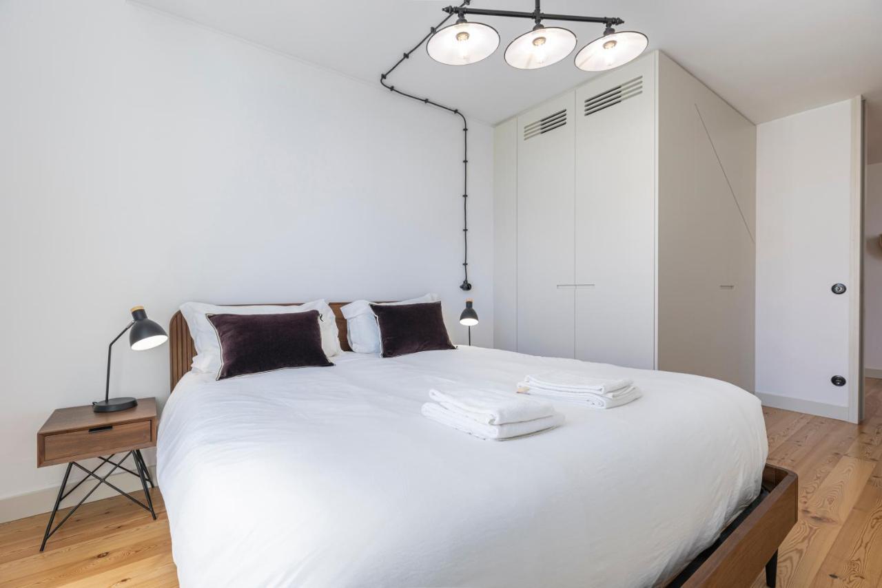 Glamorous 3Bdr Apartment In City Center By Lovelystay Lisbon Bagian luar foto