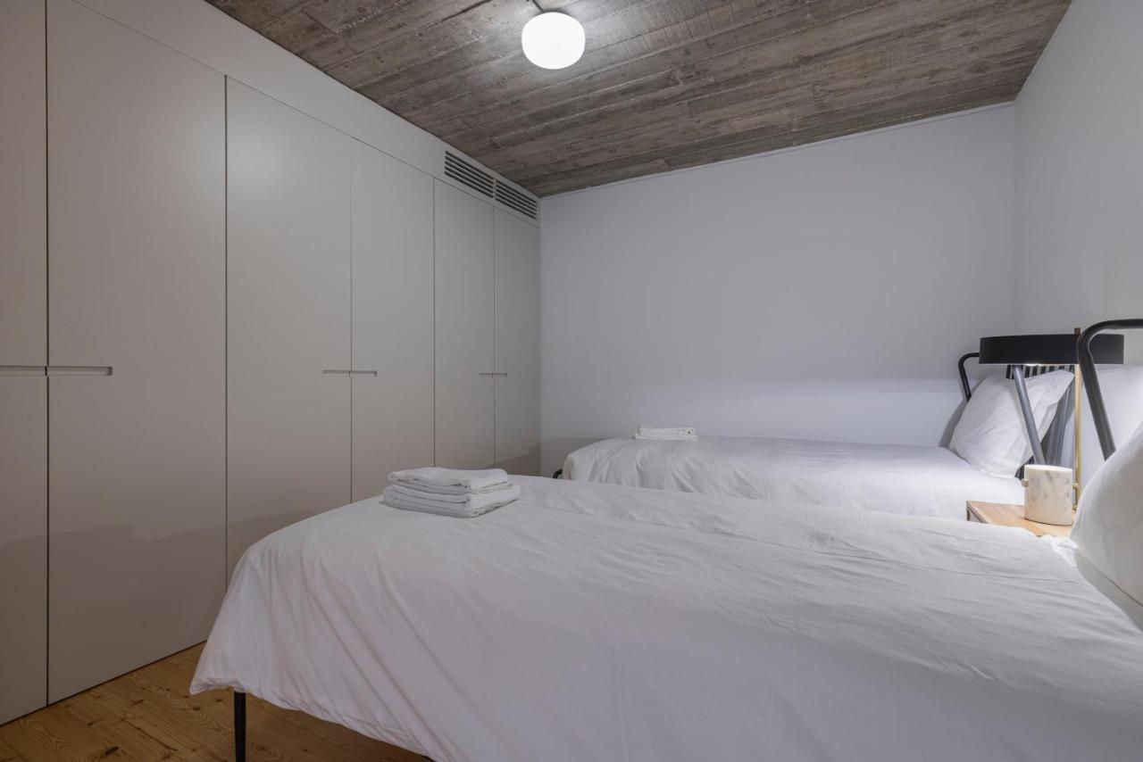 Glamorous 3Bdr Apartment In City Center By Lovelystay Lisbon Bagian luar foto